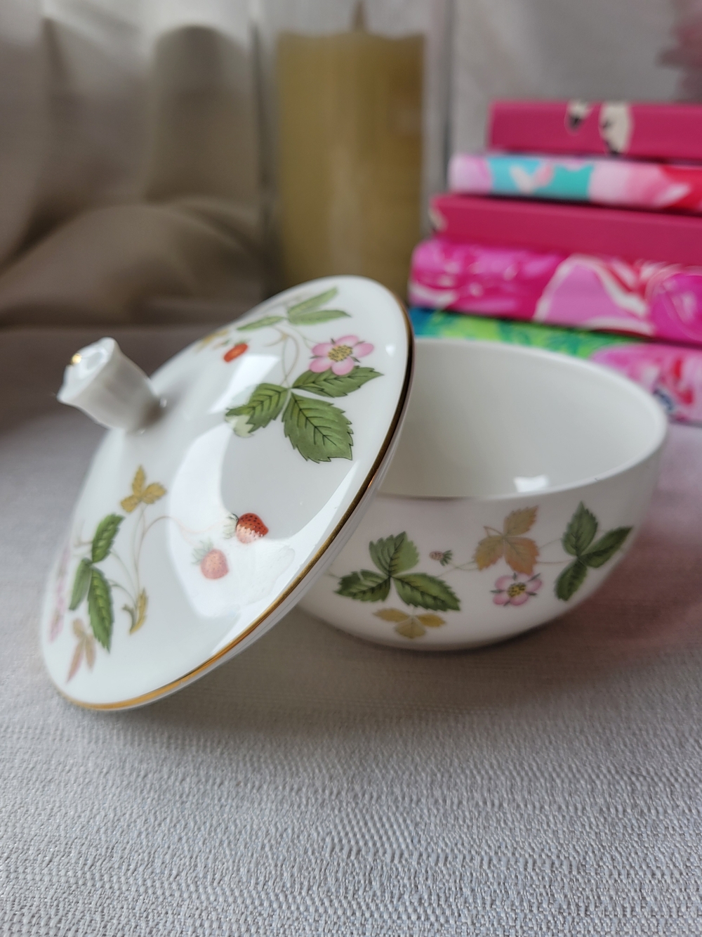 Wedgwood Vintage Wild Strawberry Bone China Lidded Sugar Bowl